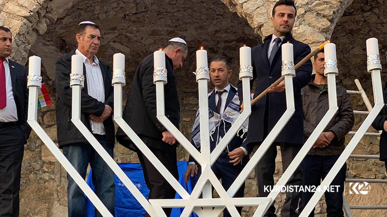 مه‌زارێكی ئه‌لقووش جووه‌كان كۆده‌كاته‌وه‌